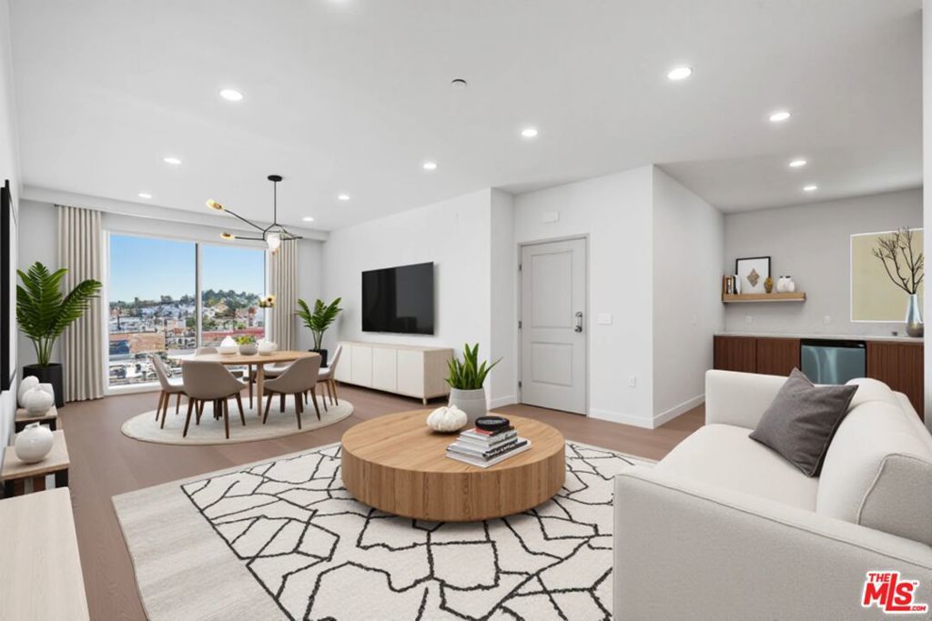 Photo of Listing #26637111