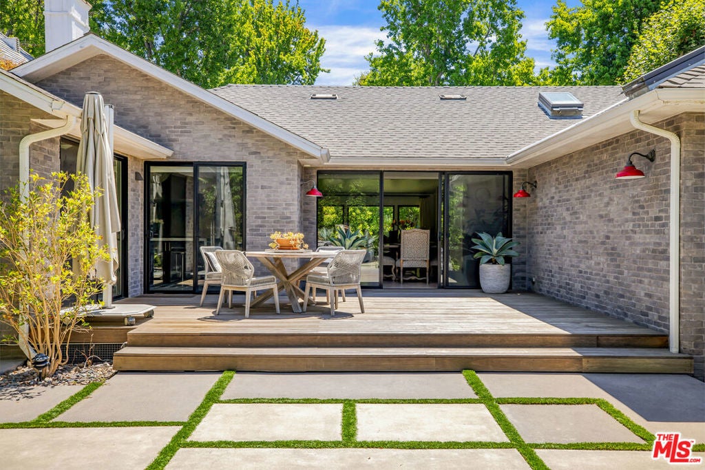 Photo of Listing #26636239