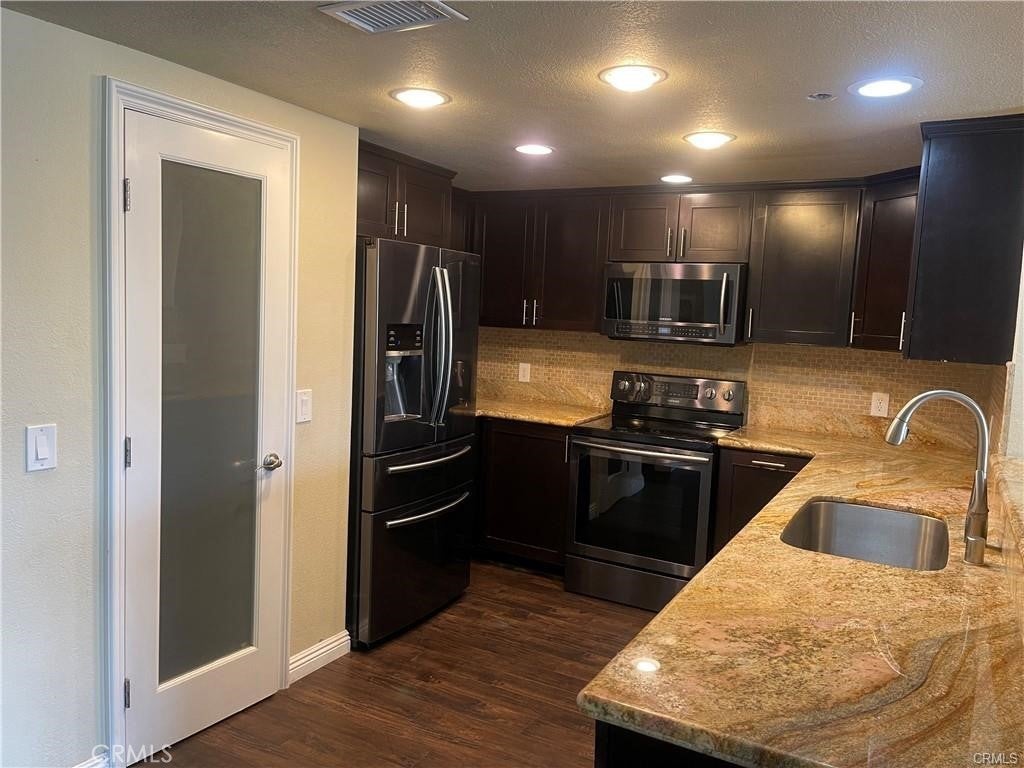 Photo of Listing #SW26008676