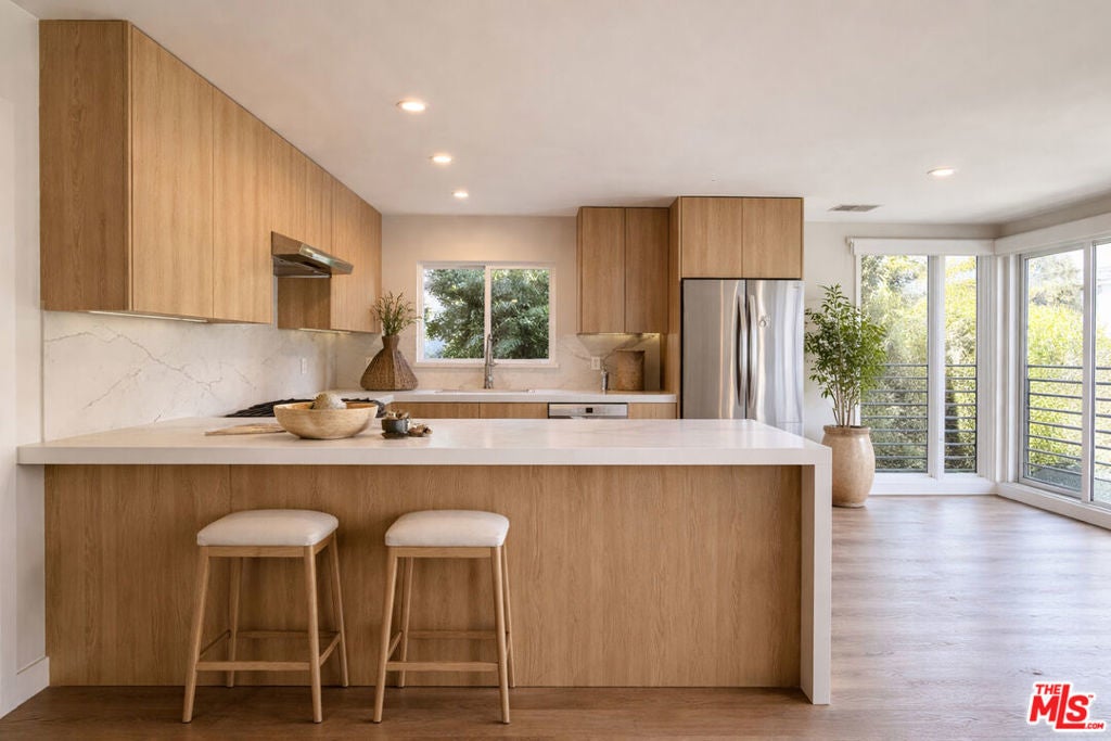 Photo of Listing #26637721