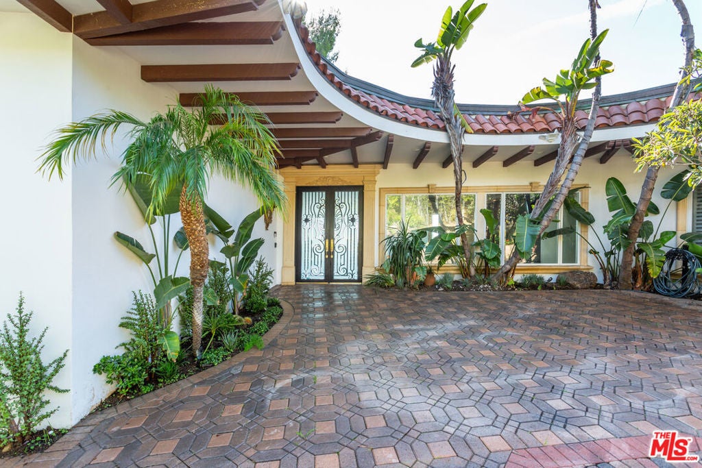 Photo of Listing #26637033