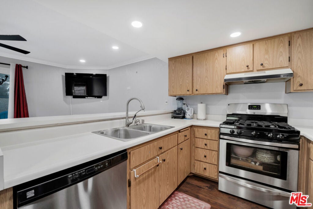 Photo of Listing #26638199