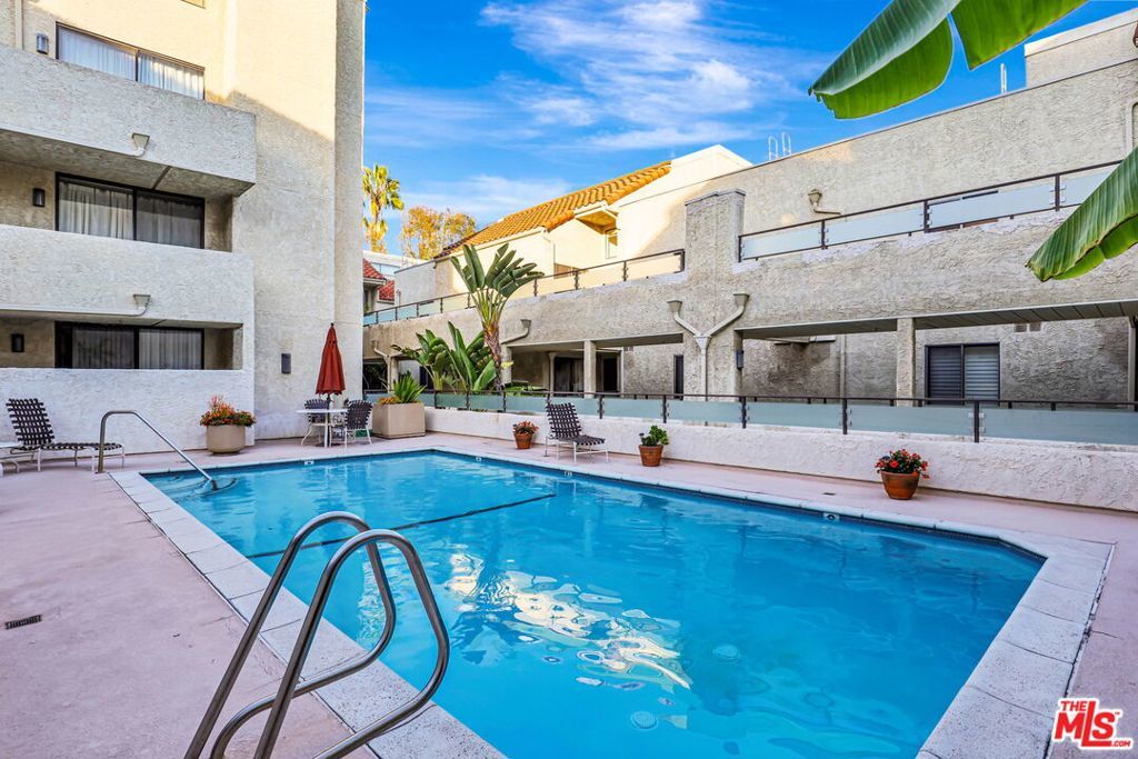 Photo of Listing #26637823