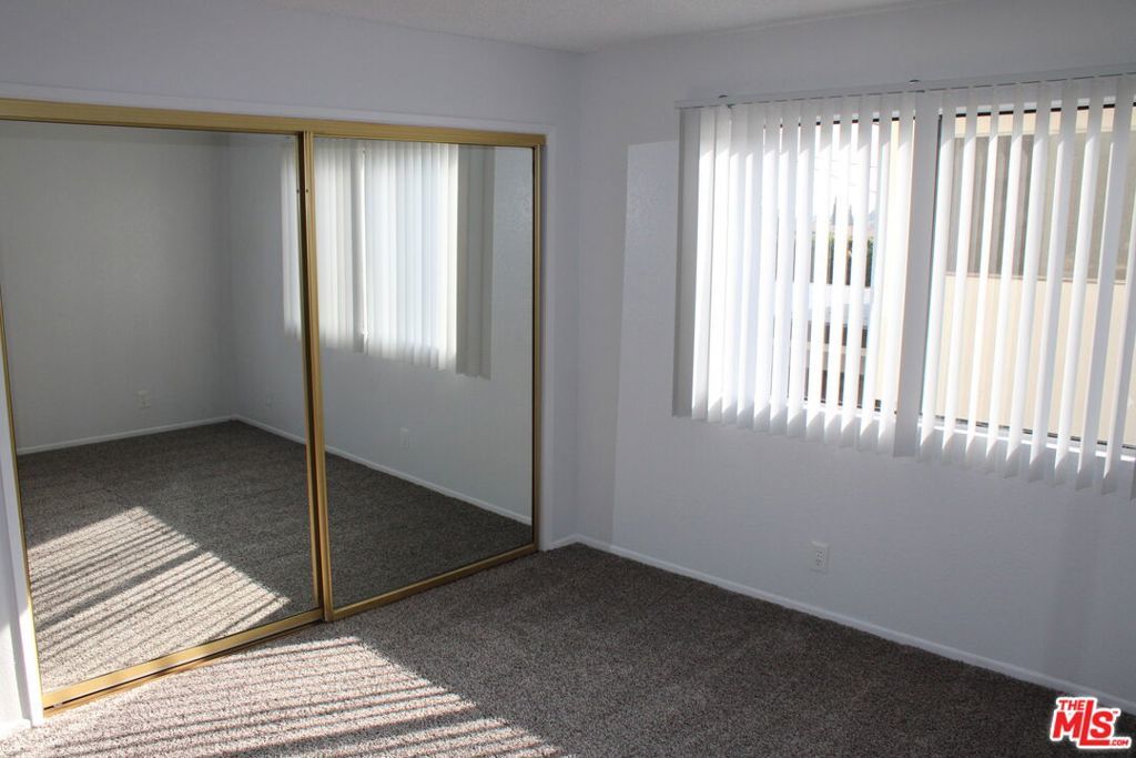 Photo of Listing #26638357