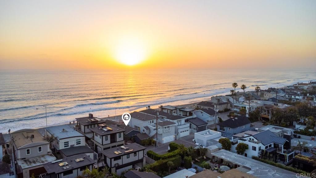 2028 Ocean Front, Del Mar