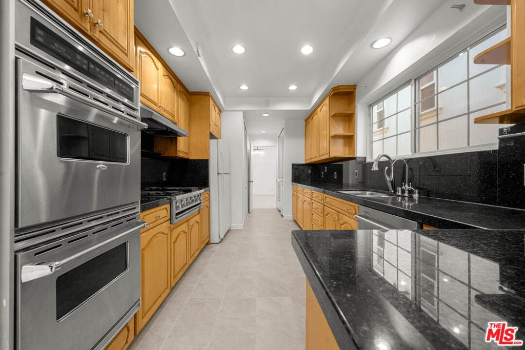 Photo of Listing #26636637