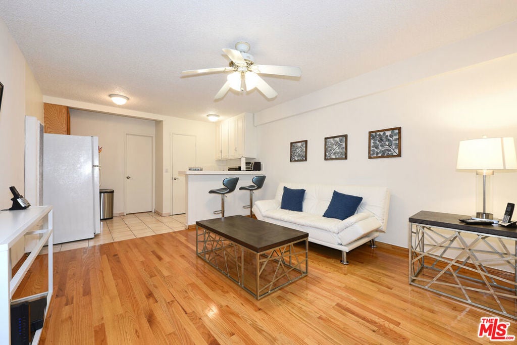 Photo of Listing #26638397