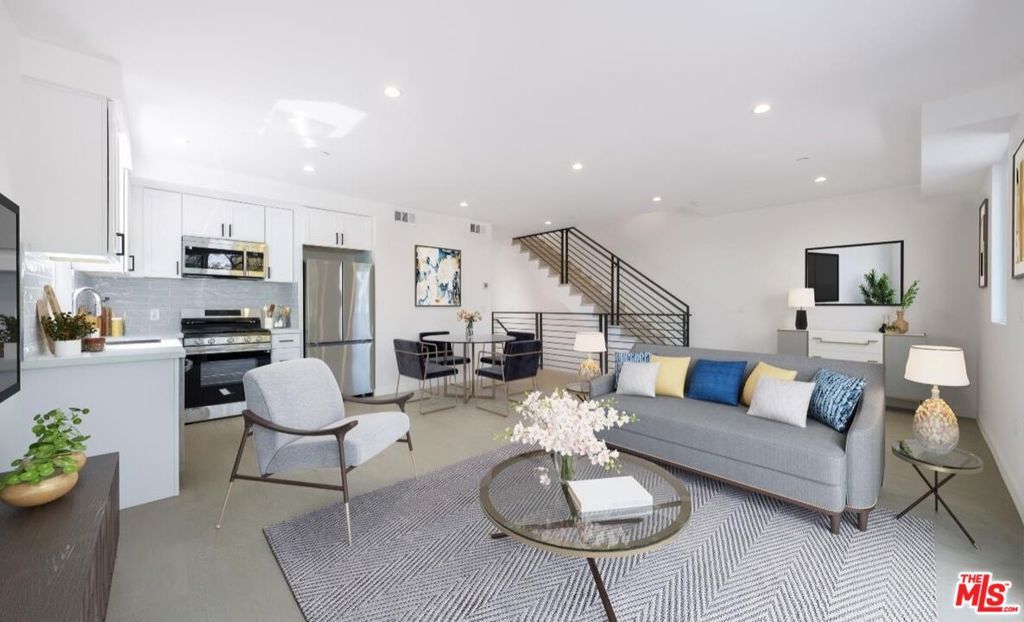 Photo of Listing #26638995