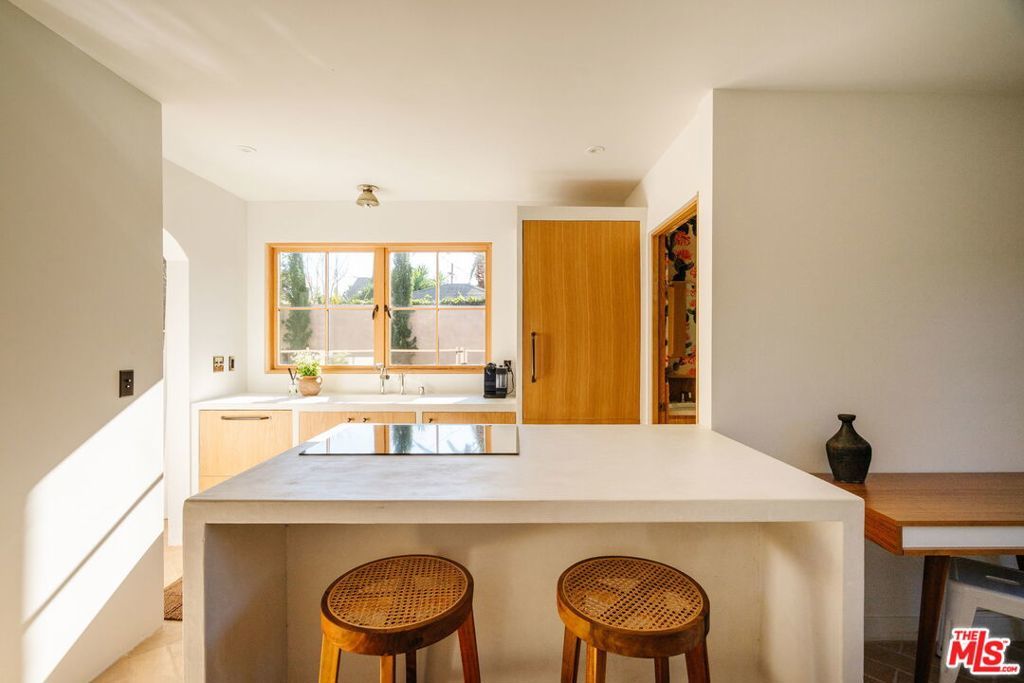 Photo of Listing #26639059