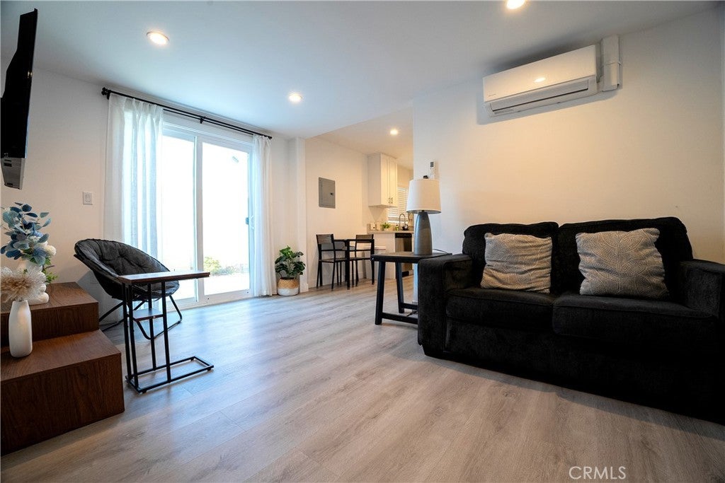 Photo of Listing #DW26010874