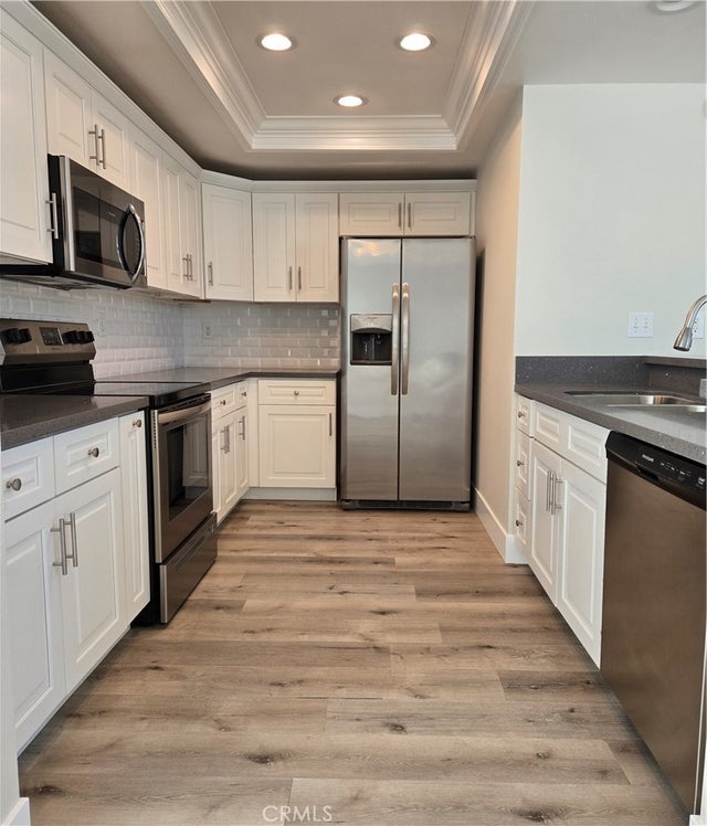 377 Huntington, Irvine.