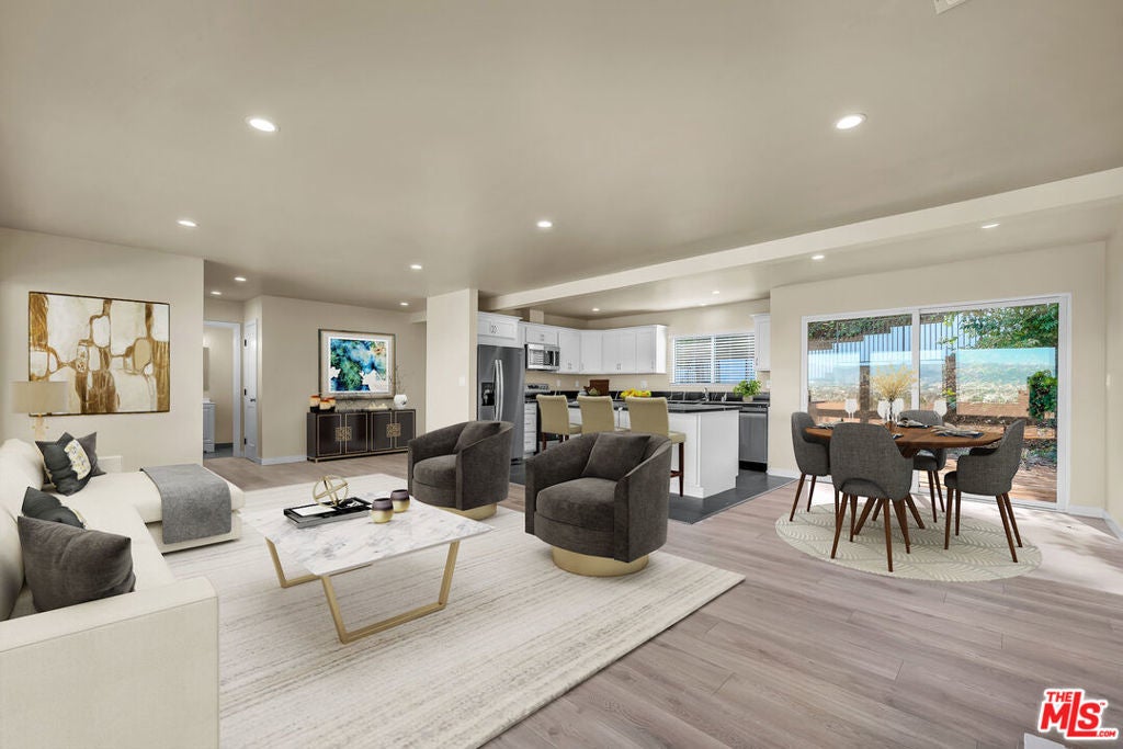 Photo of Listing #26639565