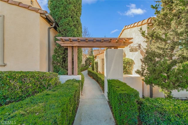 60 Chantilly, Irvine.