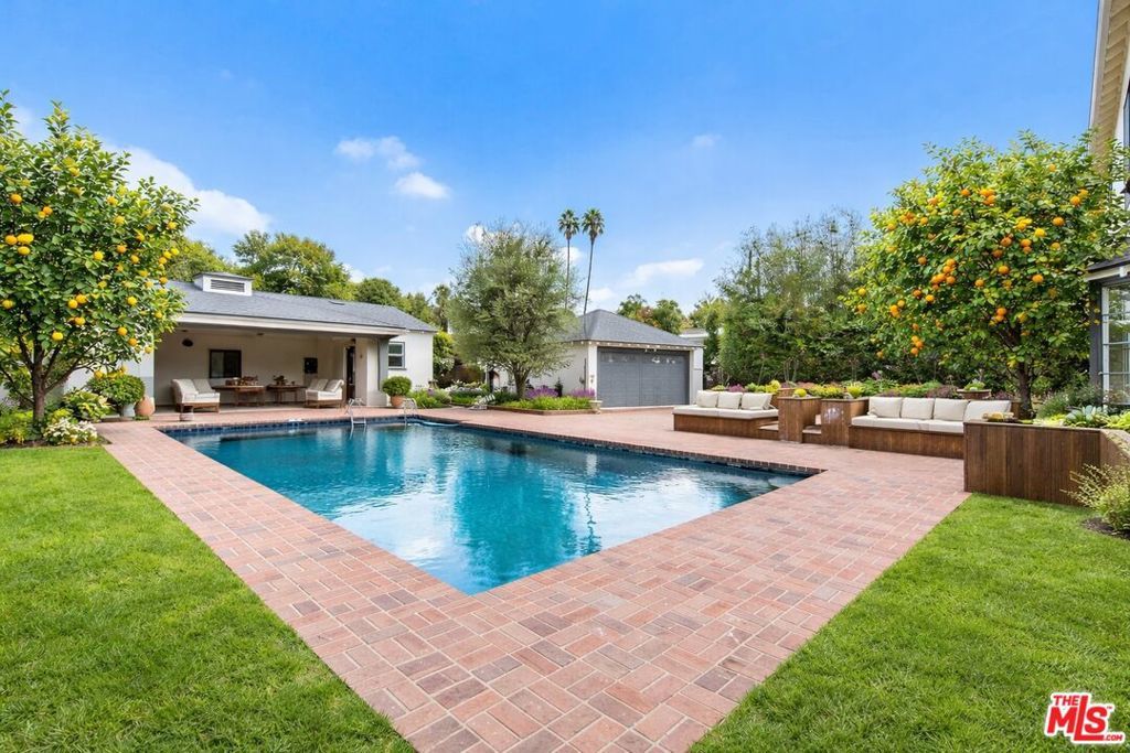 Photo of Listing #26639237