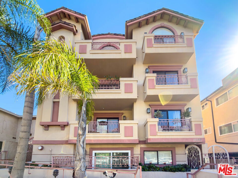 Photo of Listing #26639997