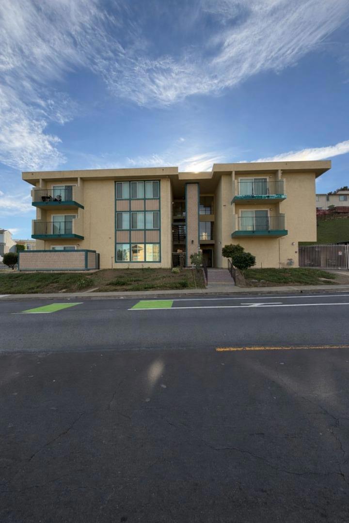 Photo of Listing #ML82031732