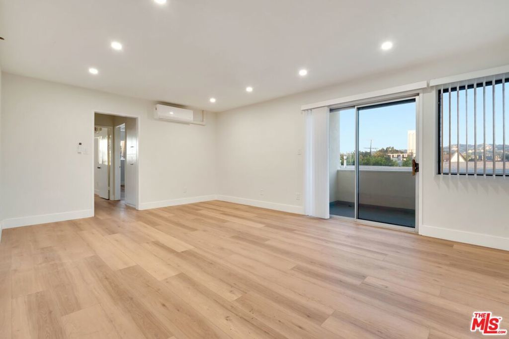 Photo of Listing #26639581