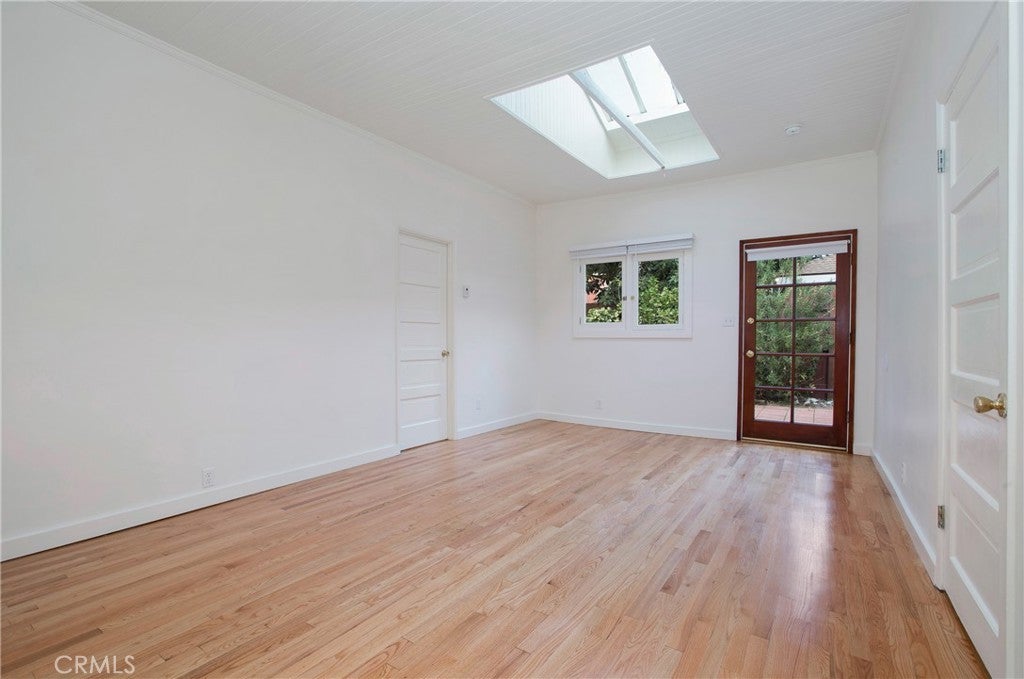 Photo of Listing #OC26014197