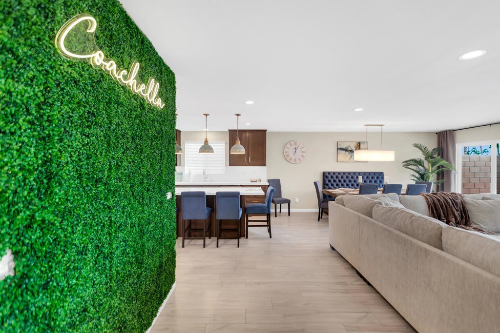 Photo of Listing #219141733DA