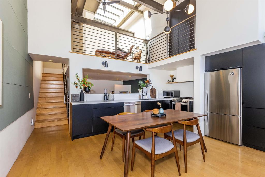 Photo of Listing #41121515