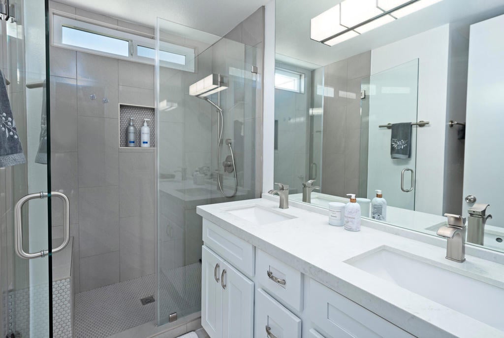 Photo of Listing #219141786DA