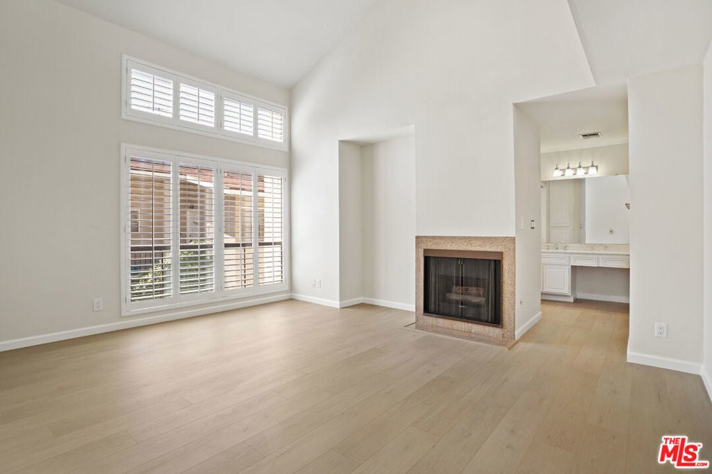 Photo of Listing #26640367