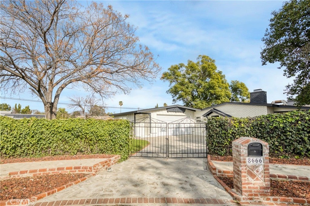 Photo of Listing #SR26004620