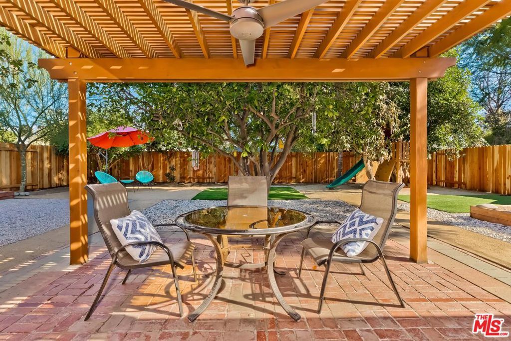 Photo of Listing #26641097