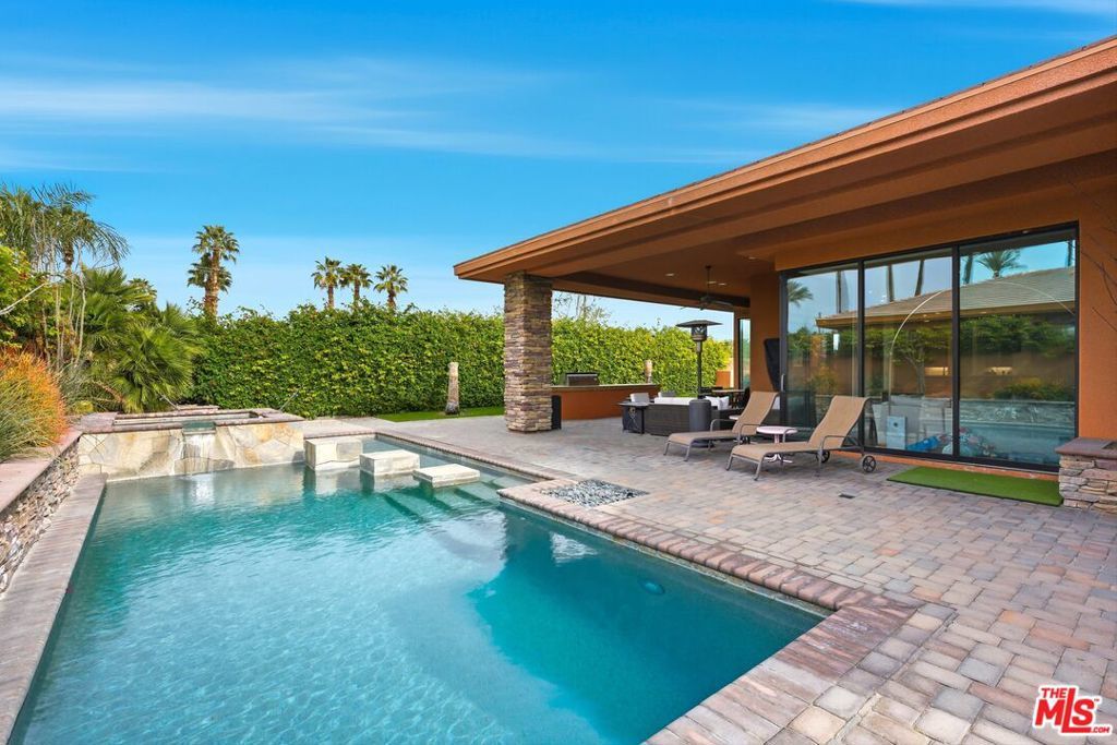 Photo of Listing #26641851