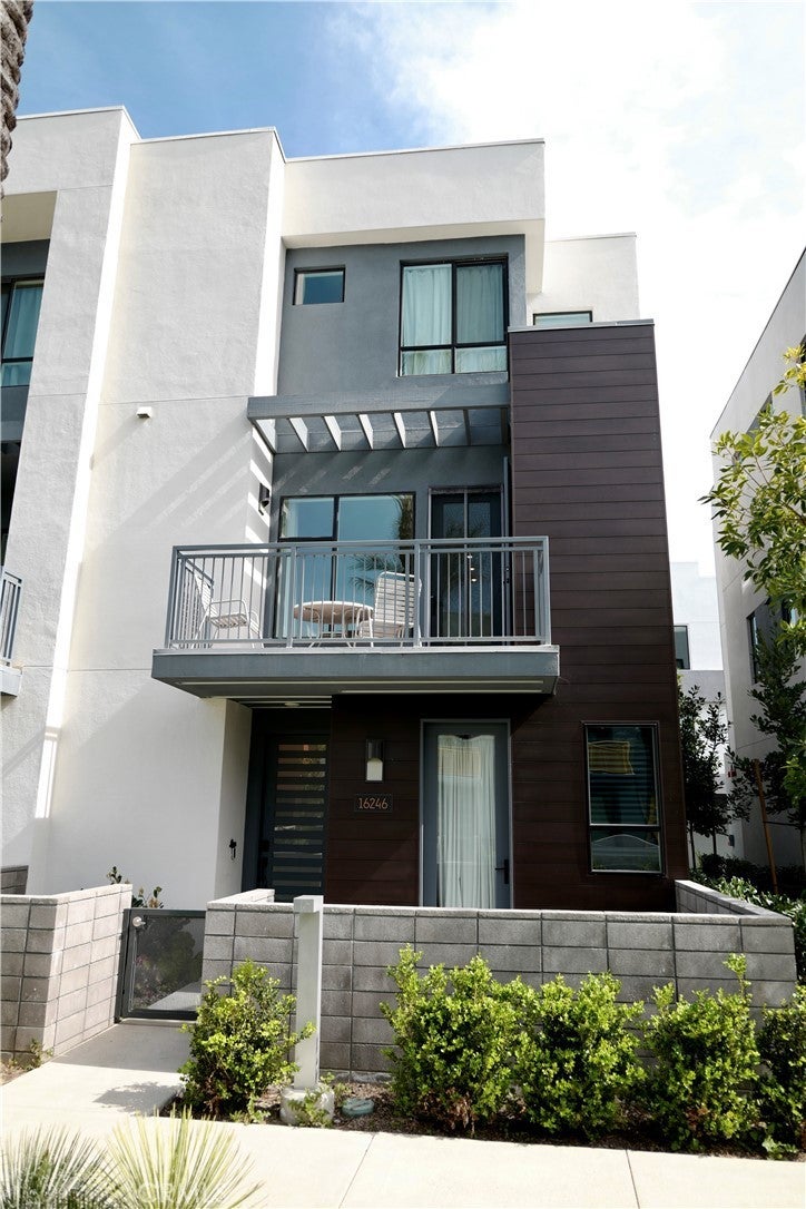 Photo of Listing #OC26016547