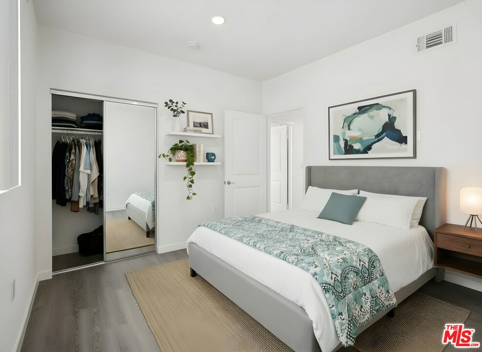 Photo of Listing #26642185