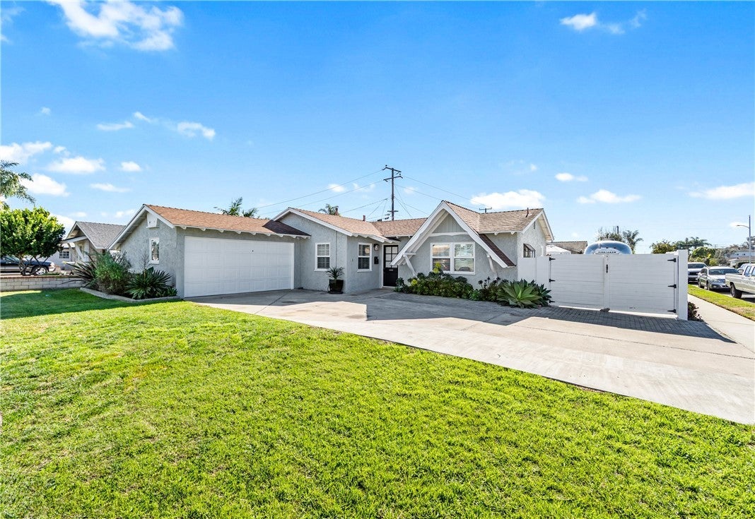 Photo of Listing #OC26011214