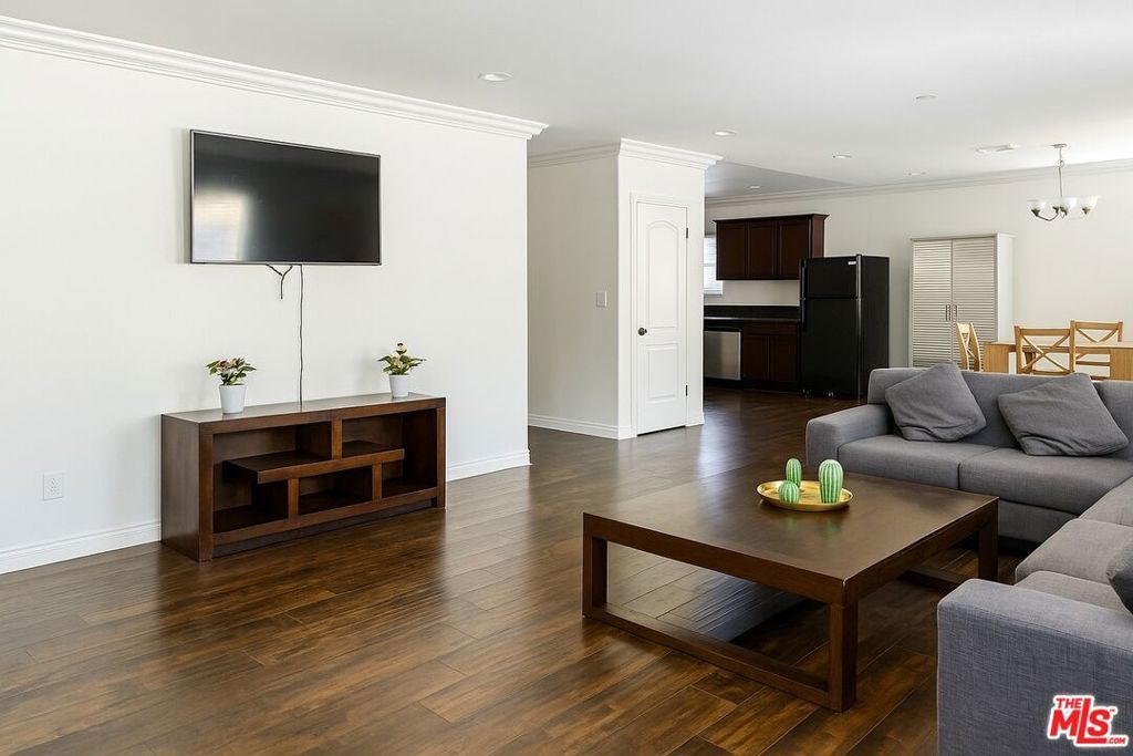 Photo of Listing #26642323