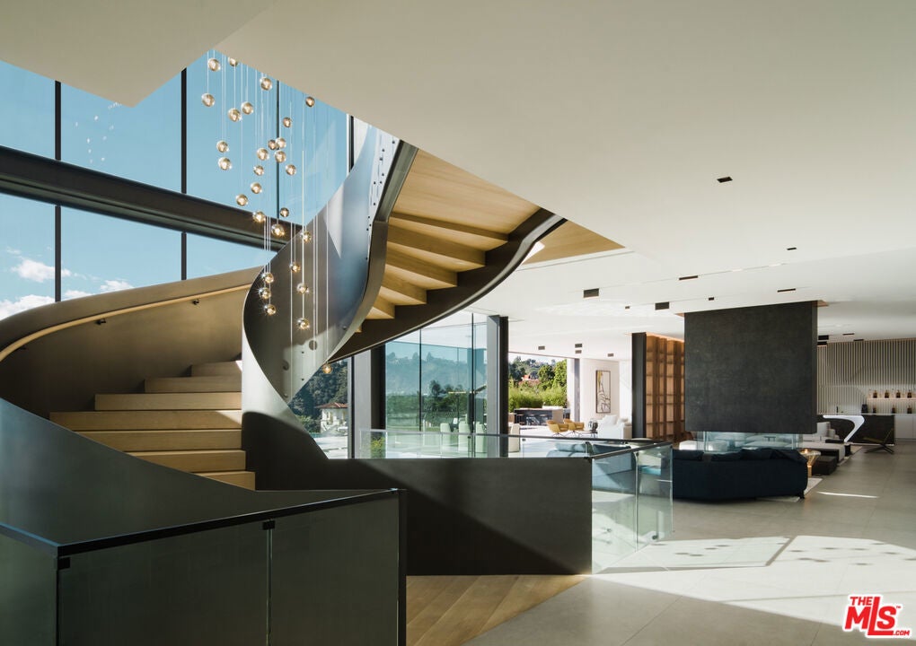 Photo of Listing #26642259