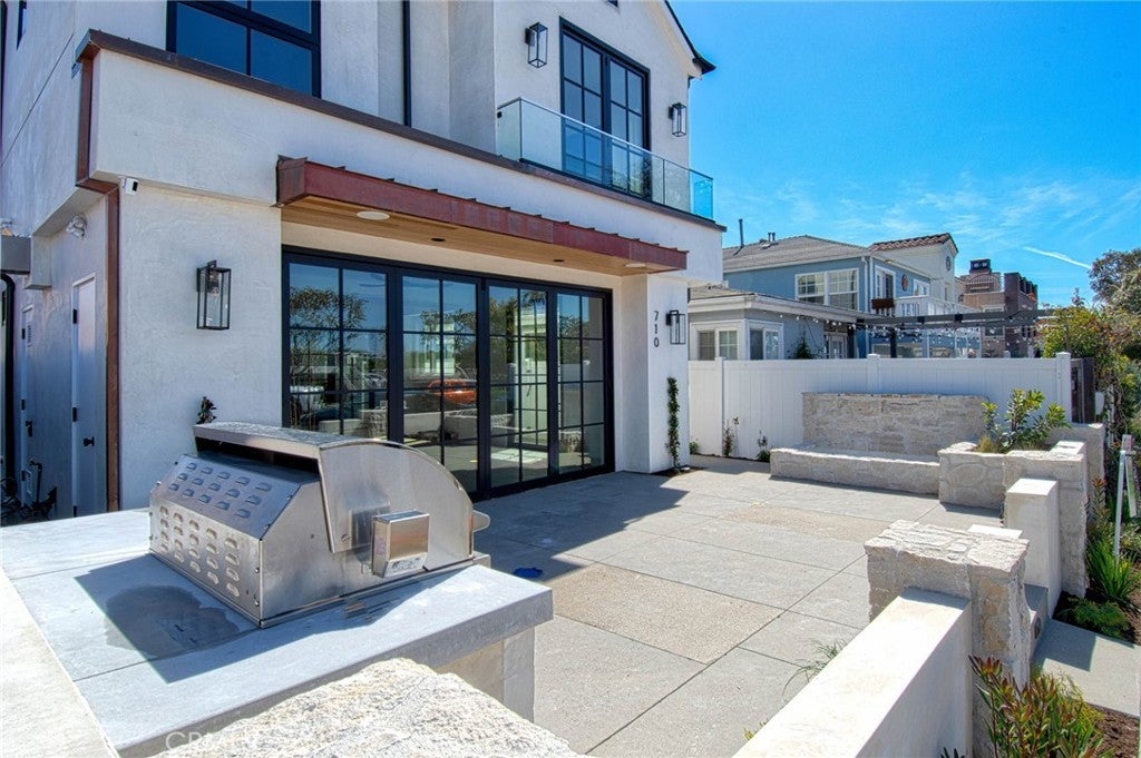 Photo of Listing #OC26017373