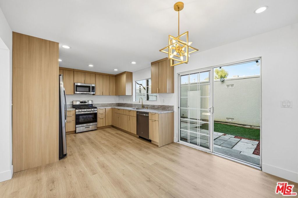 Photo of Listing #26642873