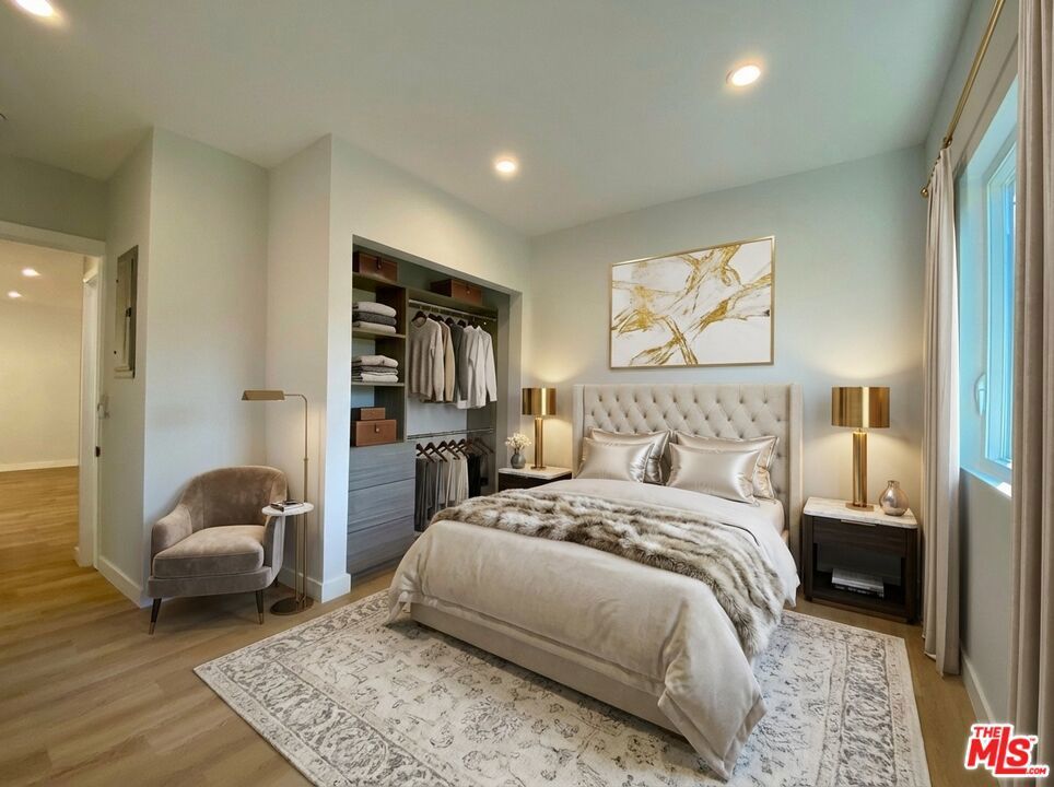 Photo of Listing #26643111