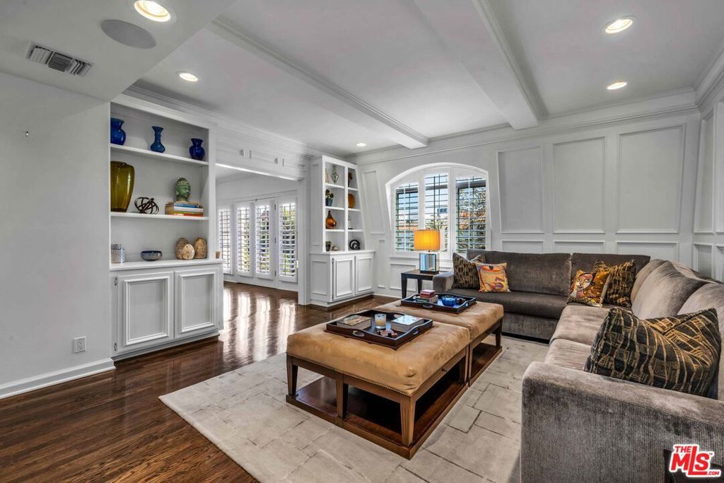 Photo of Listing #26643057