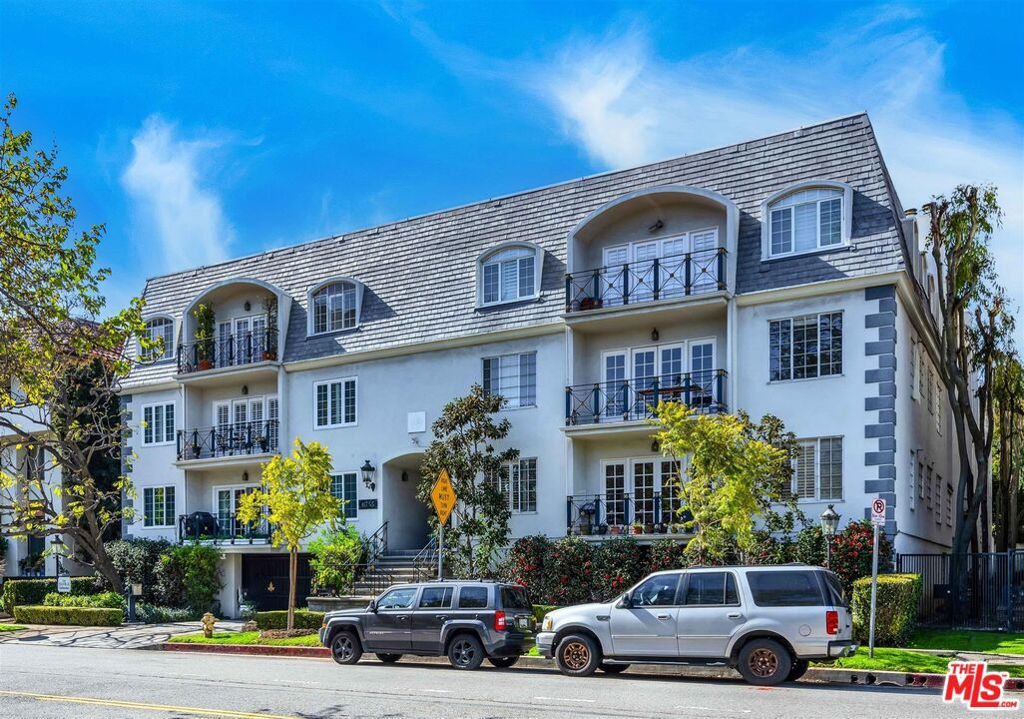 Photo of Listing #26643057