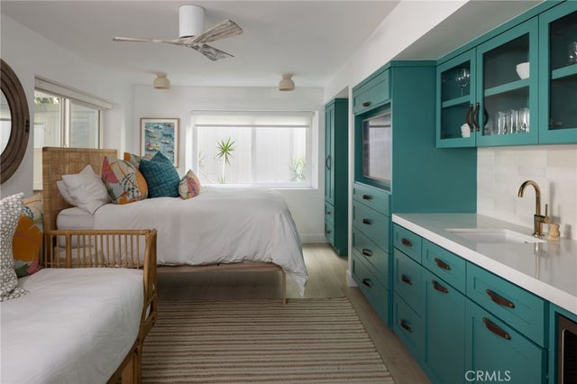 267 B Myrtle, Laguna Beach.