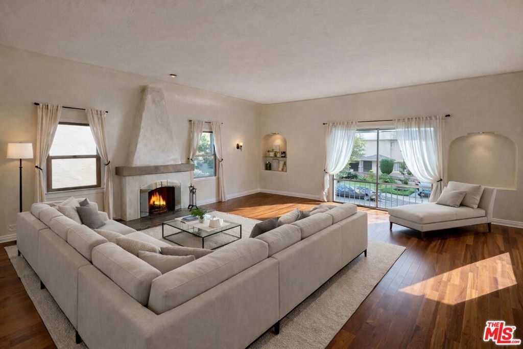 Photo of Listing #26640903