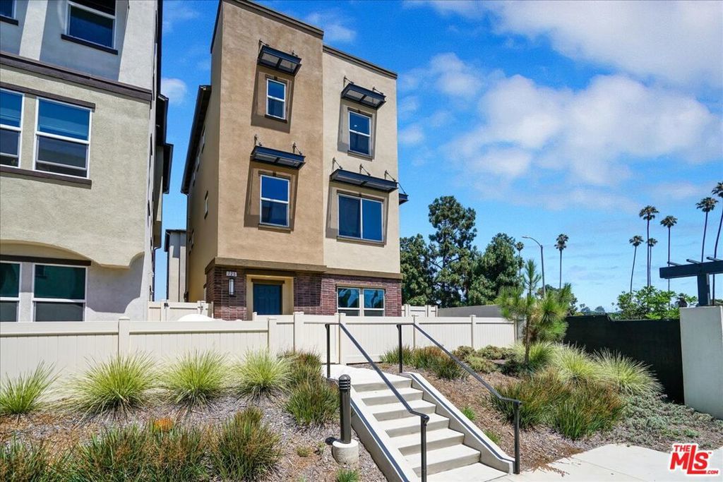 Photo of Listing #26643469