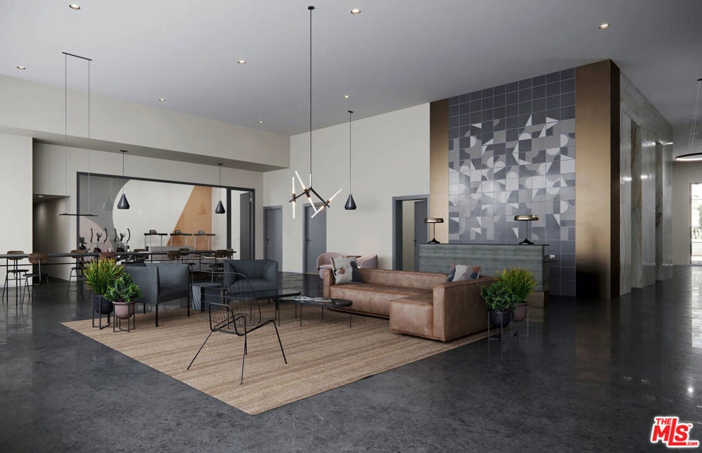 Photo of Listing #26643543