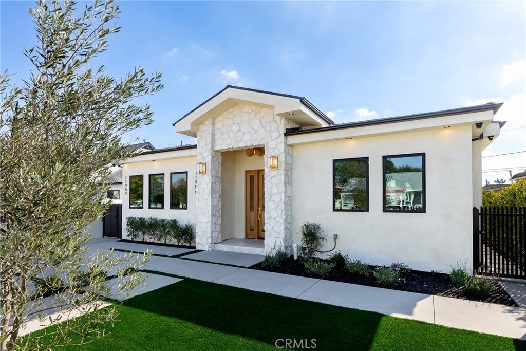 Photo of Listing #SR26018518