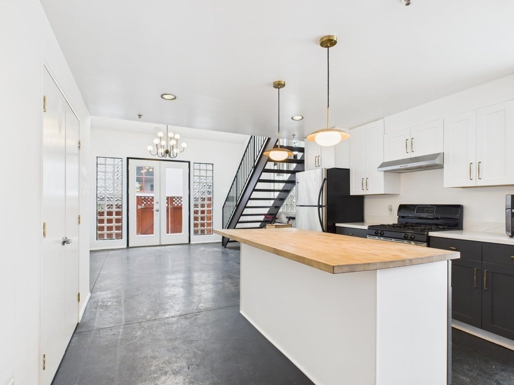 Photo of Listing #41122128