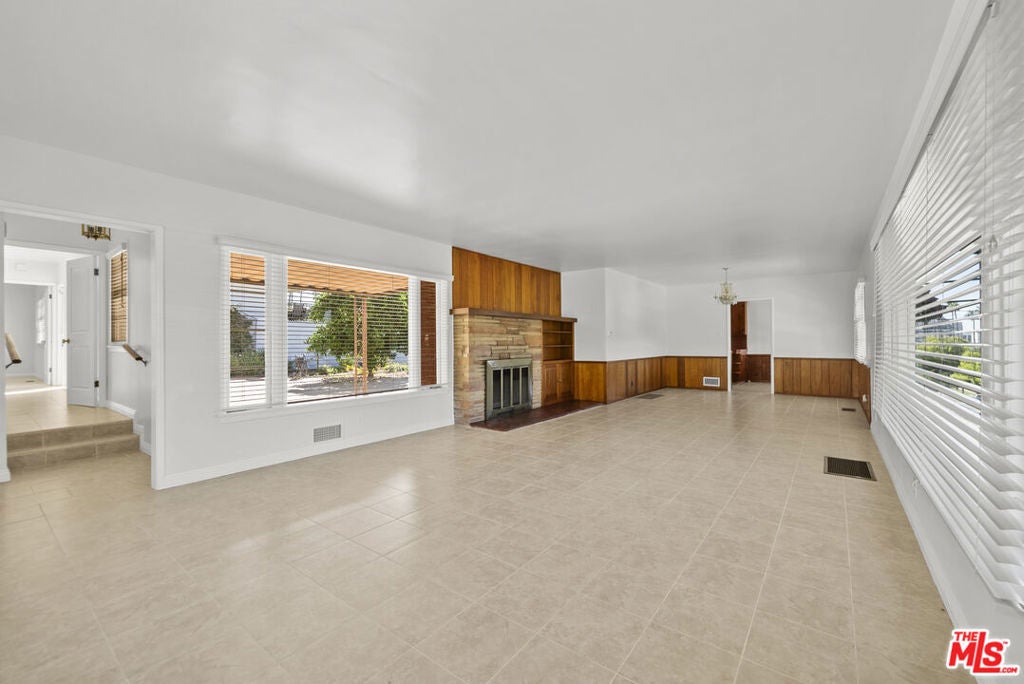 Photo of Listing #26635313