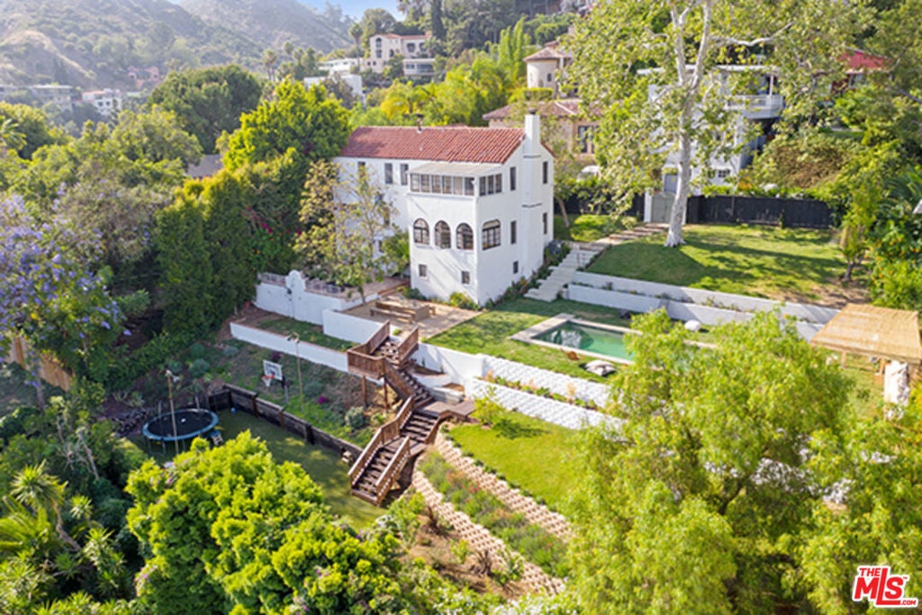 Photo of Listing #26643399