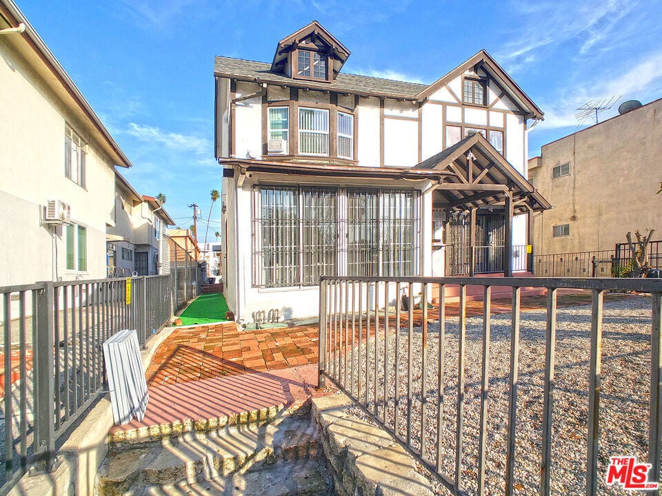 Photo of Listing #26643361