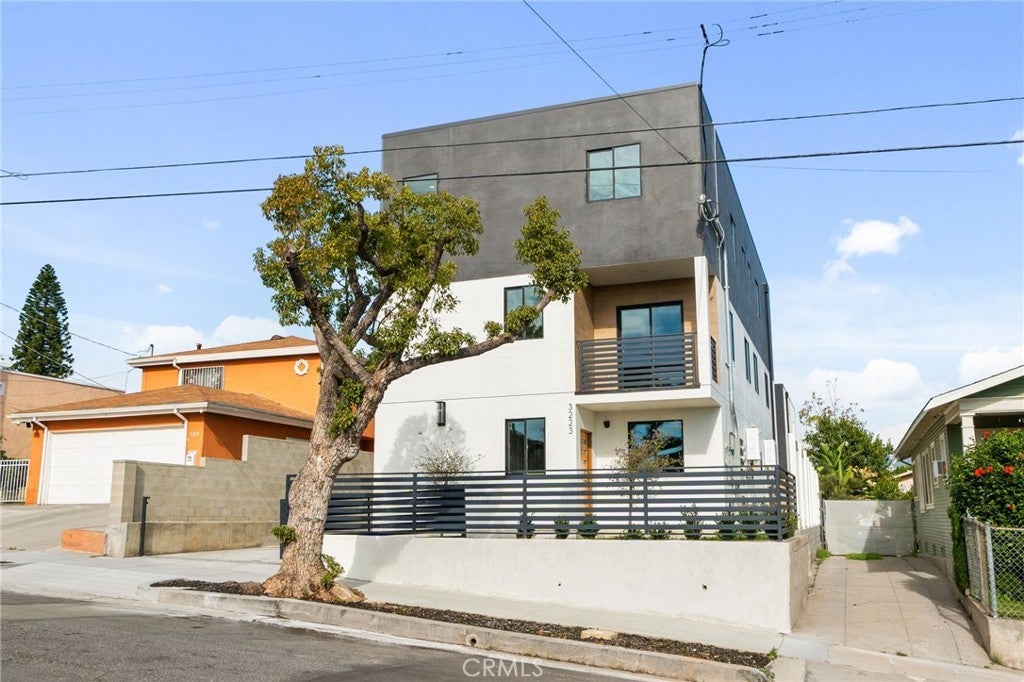 Photo of Listing #IG26019353