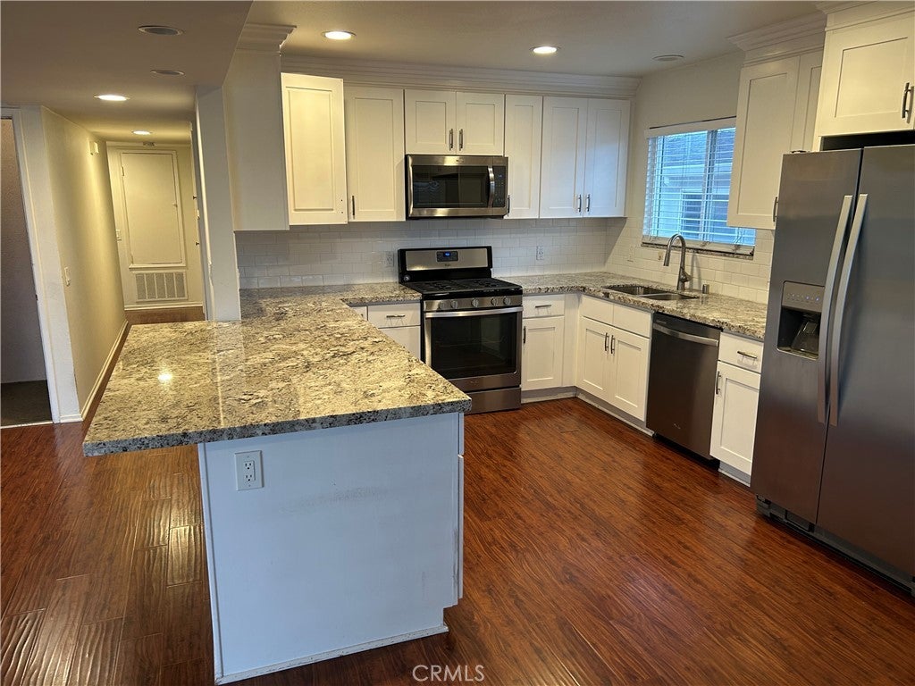 Photo of Listing #OC26006399